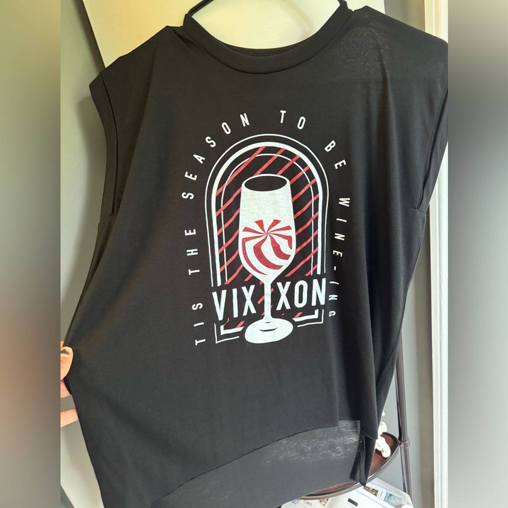 Vixxon flowy tshirt